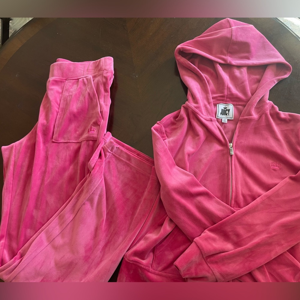 Juicy velour tracksuit